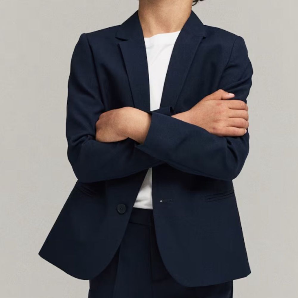 H&M Boys Navy Blue Blazer(Size 6-7 yrs)